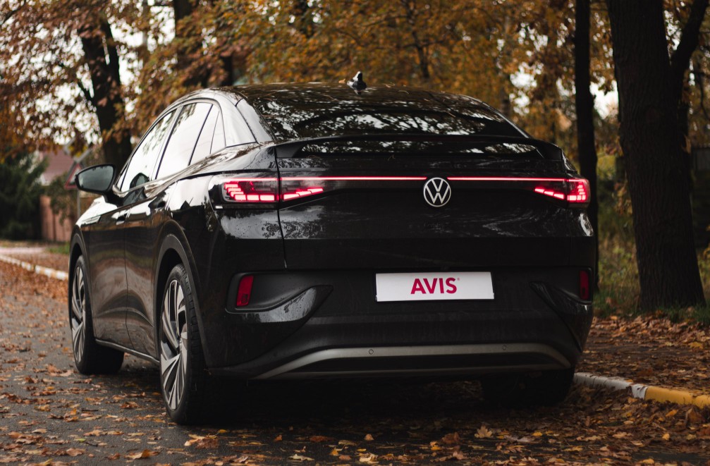 Популярные электрокары